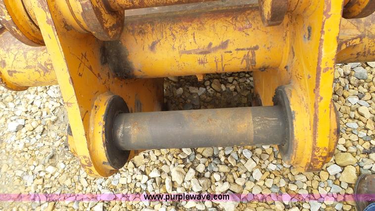 image for item K3499 SEC excavator grapple