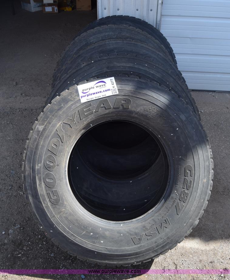 image for item K4277 (5) 11R22.5 tires