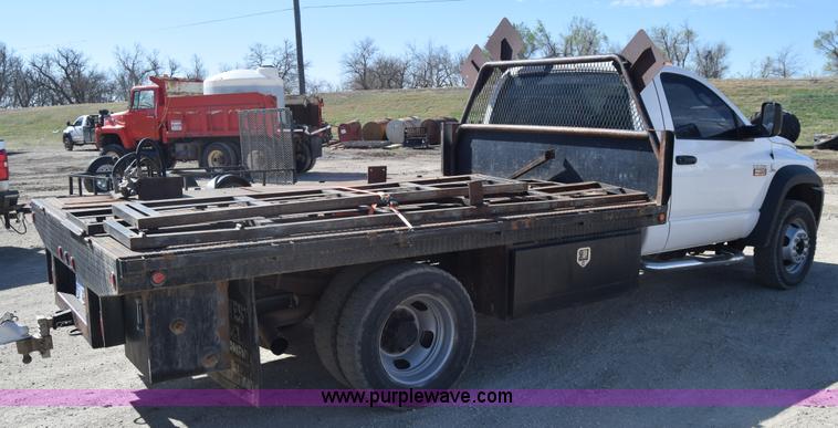 image for item K4282 2008 Dodge Ram 5500 flatbed truck