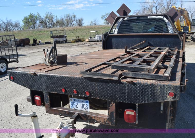 image for item K4282 2008 Dodge Ram 5500 flatbed truck