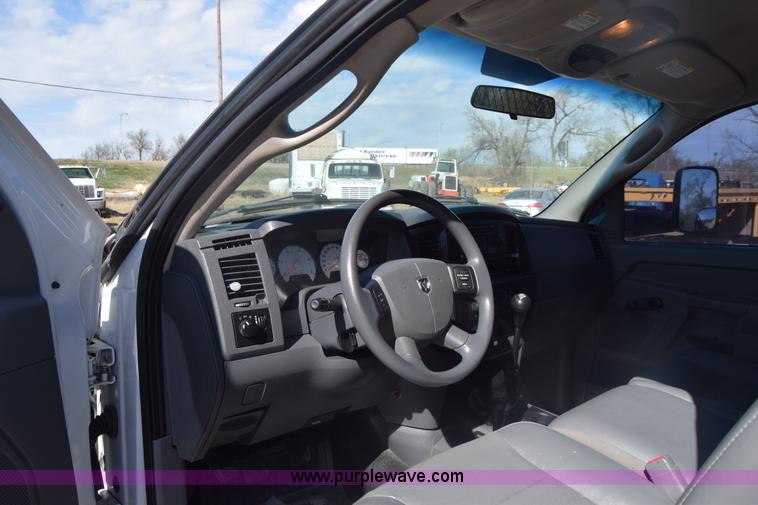 image for item K4282 2008 Dodge Ram 5500 flatbed truck