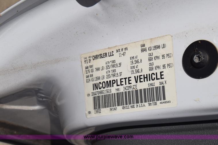 image for item K4282 2008 Dodge Ram 5500 flatbed truck