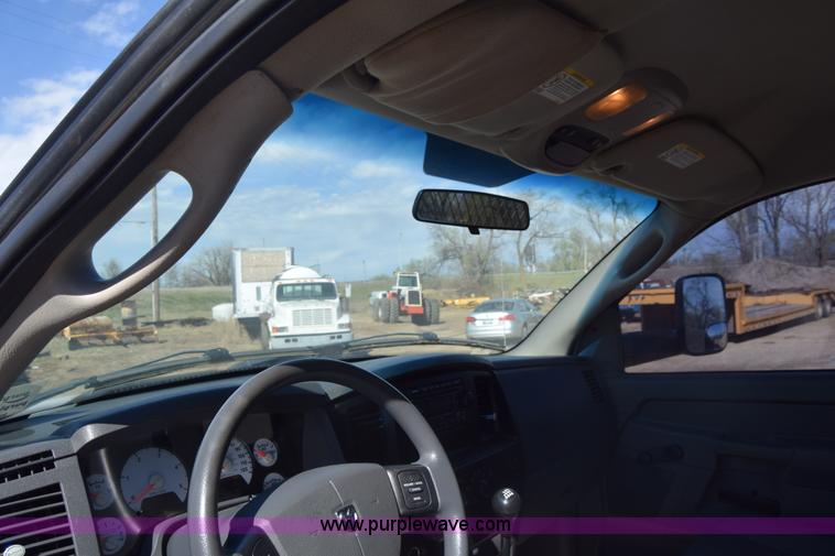 image for item K4282 2008 Dodge Ram 5500 flatbed truck