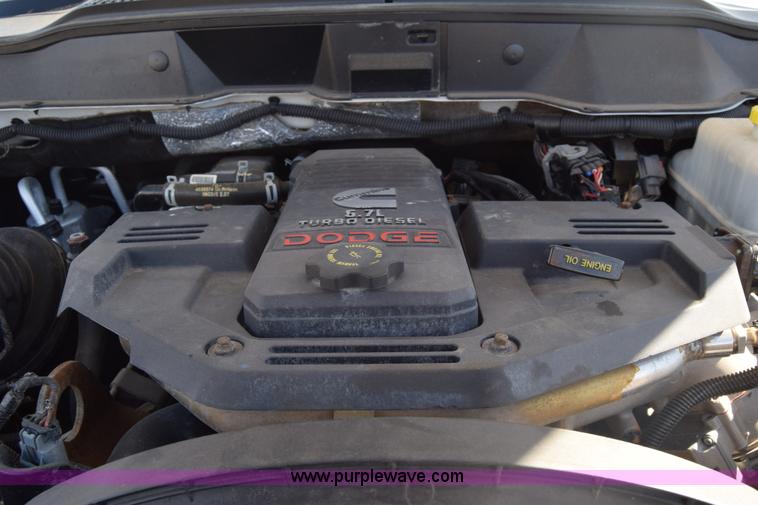 image for item K4282 2008 Dodge Ram 5500 flatbed truck