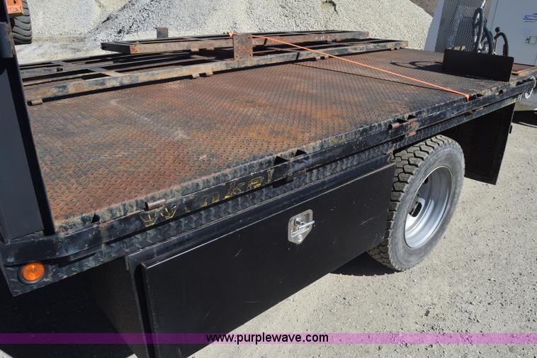 image for item K4282 2008 Dodge Ram 5500 flatbed truck