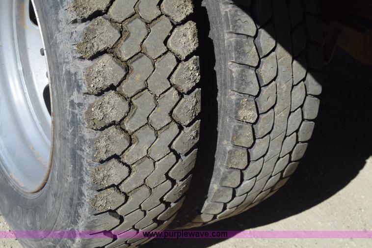 image for item K4282 2008 Dodge Ram 5500 flatbed truck