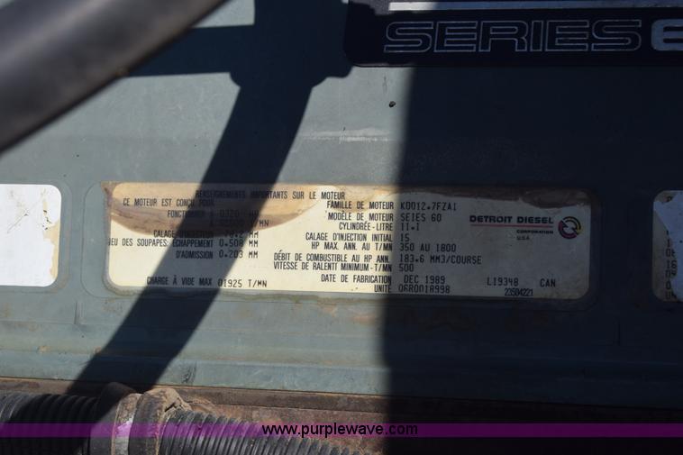 image for item K4286 1990 Freightliner FLD semi truck