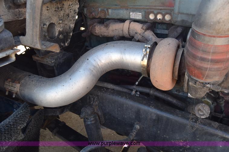 image for item K4286 1990 Freightliner FLD semi truck