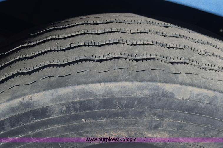 image for item K4286 1990 Freightliner FLD semi truck