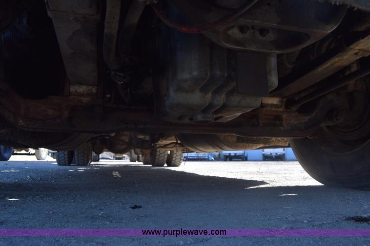 image for item K4286 1990 Freightliner FLD semi truck