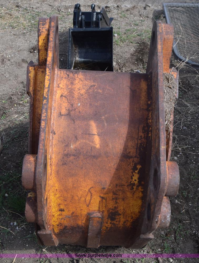image for item K4288 Excavator bucket
