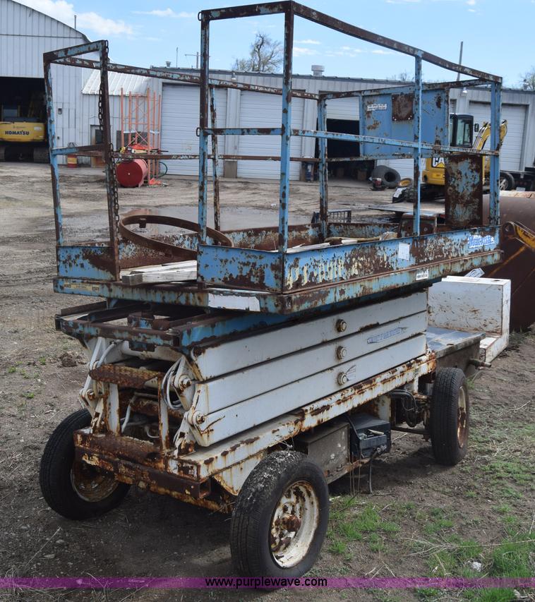 image for item K4290 Marklift scissor lift