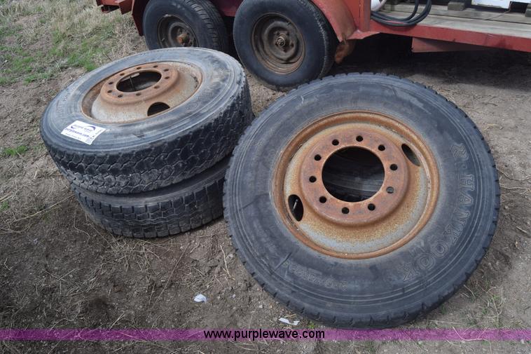 image for item K4295 (5) 295/75R22.5 tires