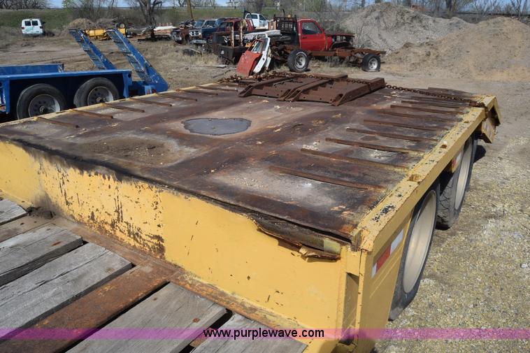 image for item K4300 1985 Atoka equipment trailer