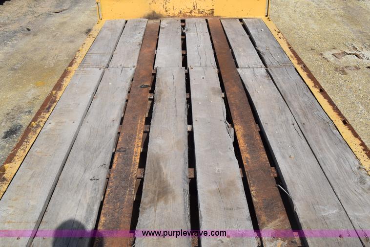 image for item K4300 1985 Atoka equipment trailer
