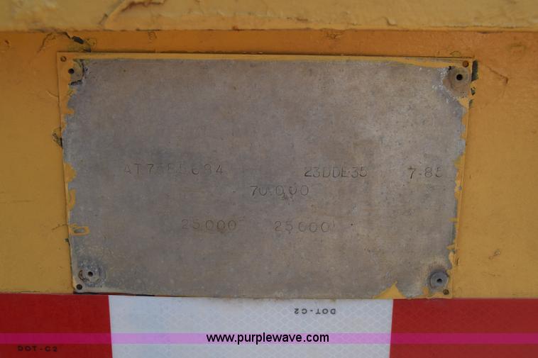 image for item K4300 1985 Atoka equipment trailer