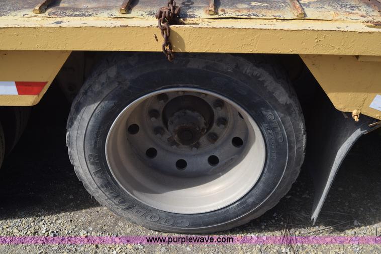 image for item K4300 1985 Atoka equipment trailer