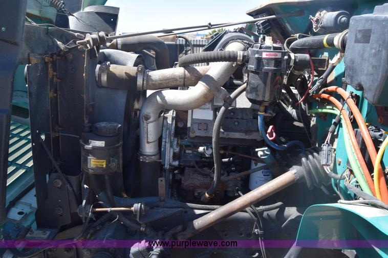 image for item K4443 2001 International 4900 dump truck