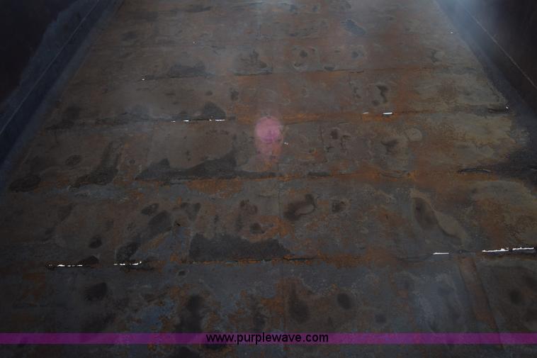 image for item K4443 2001 International 4900 dump truck