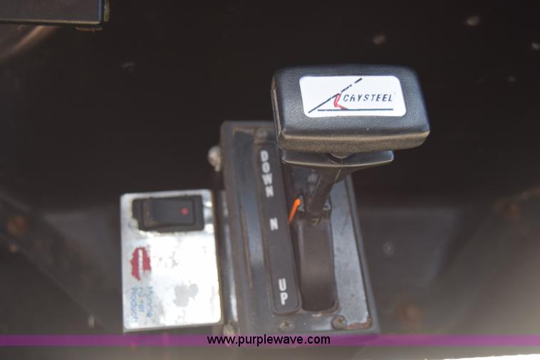 image for item K4443 2001 International 4900 dump truck