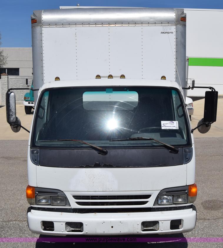 image for item K4444 1995 Isuzu NPR box truck