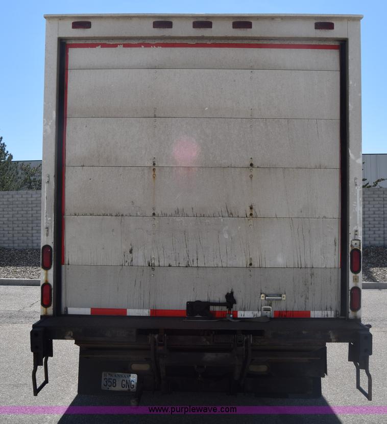 image for item K4444 1995 Isuzu NPR box truck