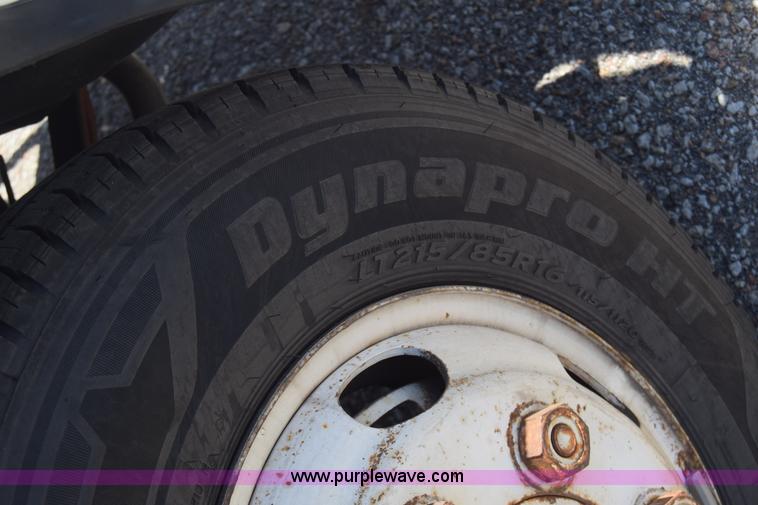 image for item K4444 1995 Isuzu NPR box truck