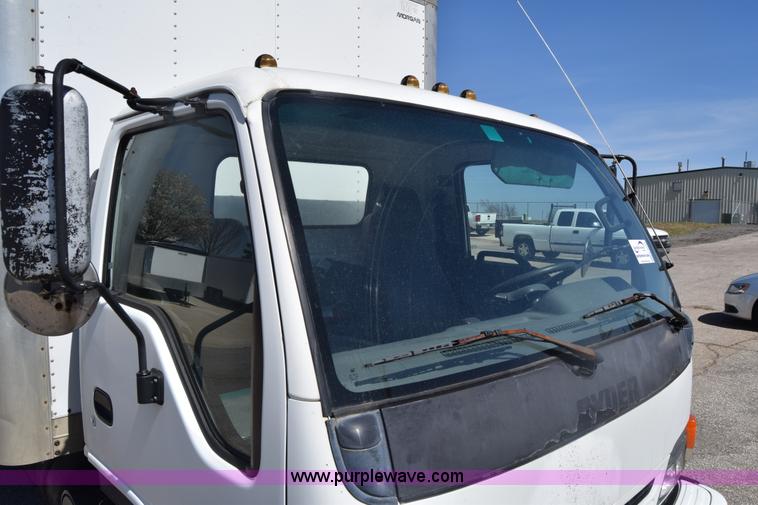 image for item K4444 1995 Isuzu NPR box truck