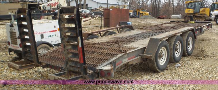 image for item K4590 2004 Felling DE24 equipment trailer