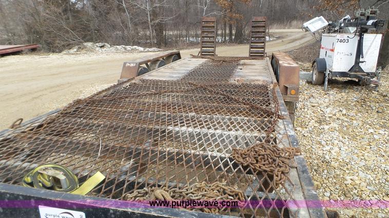 image for item K4590 2004 Felling DE24 equipment trailer