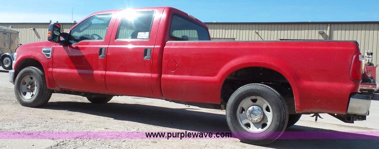 image for item K5103 2008 Ford F250 Super Duty Crew Cab pickup truck
