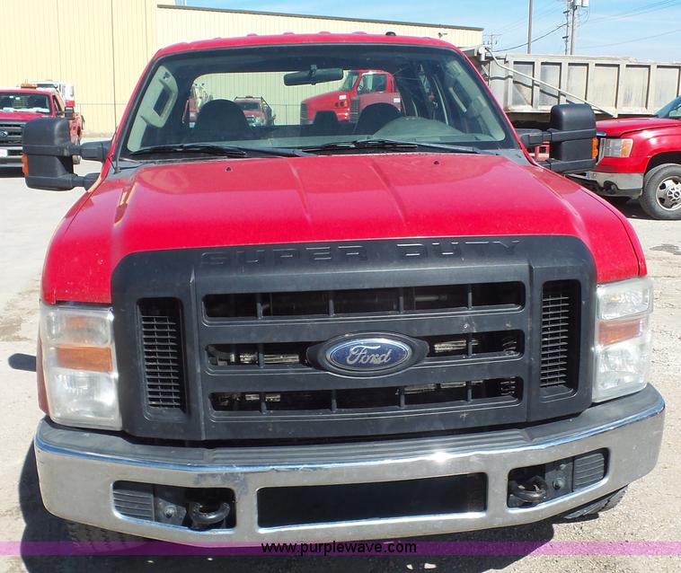 image for item K5103 2008 Ford F250 Super Duty Crew Cab pickup truck