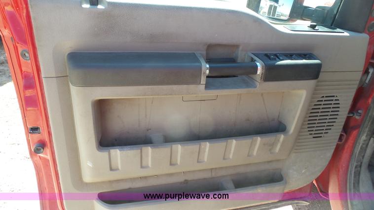 image for item K5103 2008 Ford F250 Super Duty Crew Cab pickup truck
