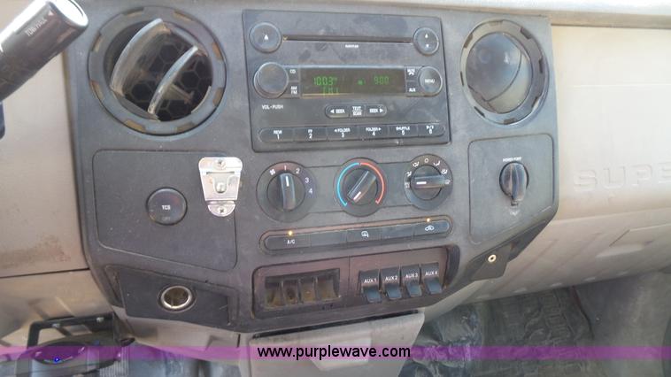 image for item K5103 2008 Ford F250 Super Duty Crew Cab pickup truck