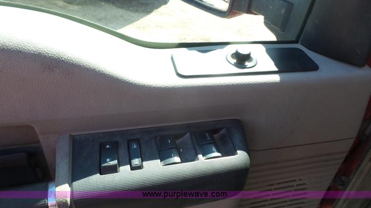 image for item K5103 2008 Ford F250 Super Duty Crew Cab pickup truck