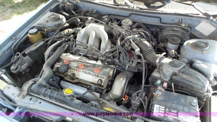 image for item K6881 1989 Toyota Camry LE