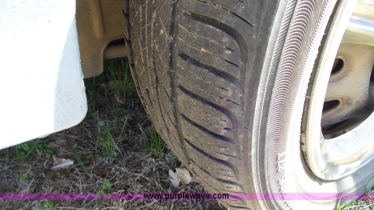 image for item K6881 1989 Toyota Camry LE