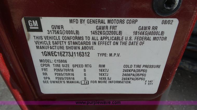 image for item K6882 2003 Chevrolet Suburban 1500 SUV