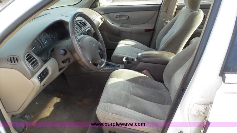 image for item K6883 2000 Oldsmobile Intrigue GL