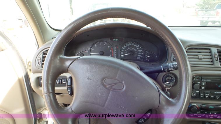 image for item K6883 2000 Oldsmobile Intrigue GL