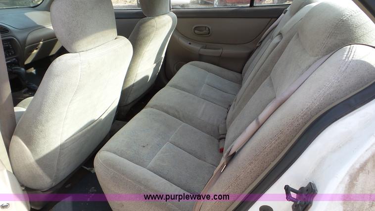 image for item K6883 2000 Oldsmobile Intrigue GL