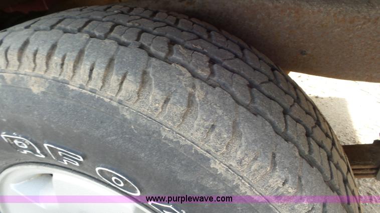 image for item K6884 1994 Chevrolet S10 Ext. Cab utility truck