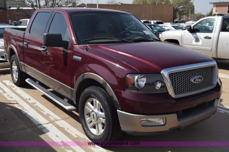 image for item K8524 2004 Ford F150 SuperCrew pickup truck