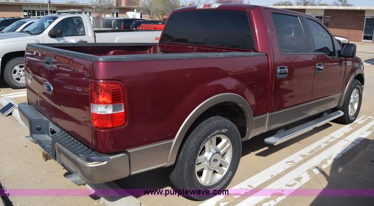 image for item K8524 2004 Ford F150 SuperCrew pickup truck