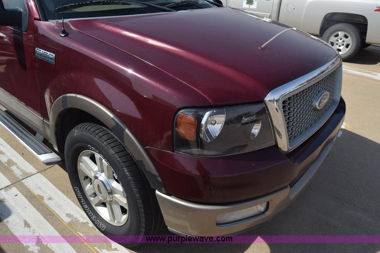 image for item K8524 2004 Ford F150 SuperCrew pickup truck