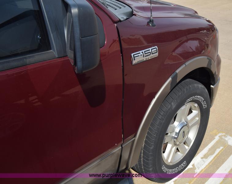 image for item K8524 2004 Ford F150 SuperCrew pickup truck