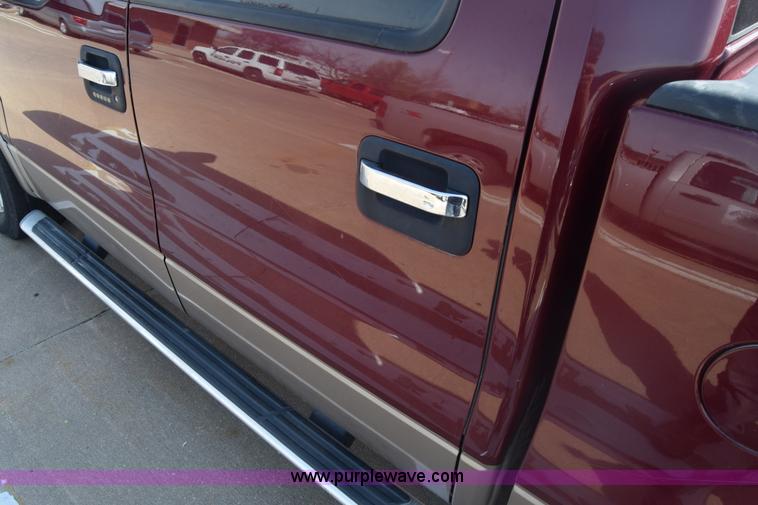 image for item K8524 2004 Ford F150 SuperCrew pickup truck