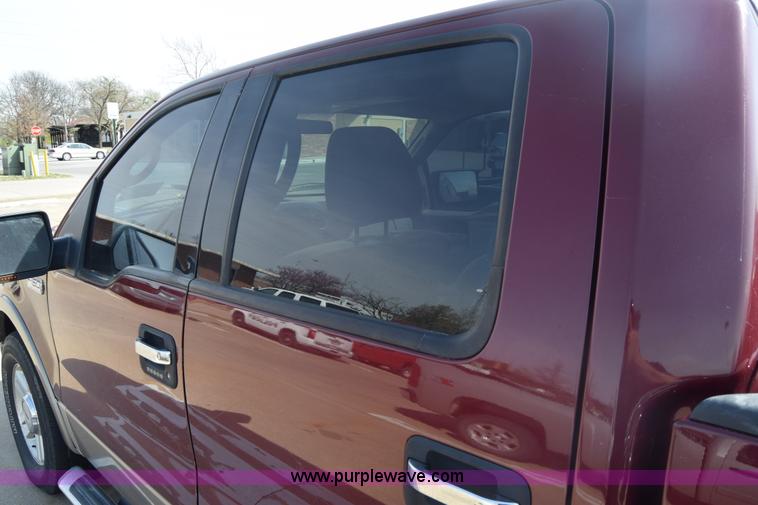 image for item K8524 2004 Ford F150 SuperCrew pickup truck