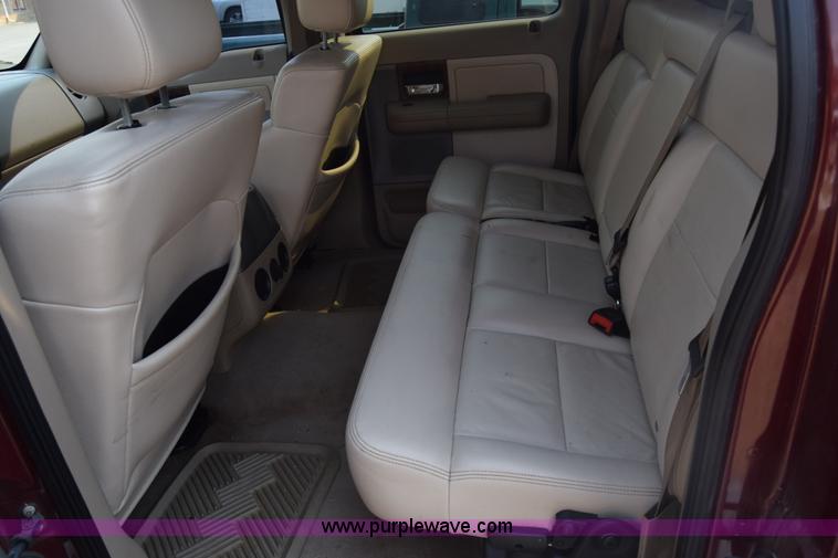 image for item K8524 2004 Ford F150 SuperCrew pickup truck