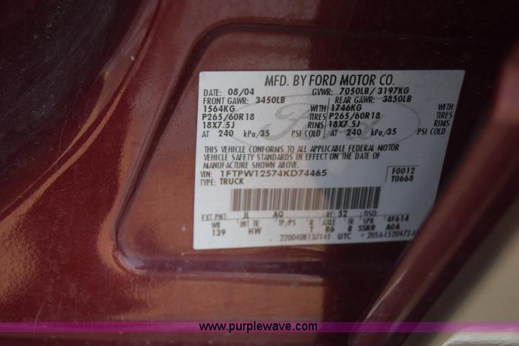 image for item K8524 2004 Ford F150 SuperCrew pickup truck